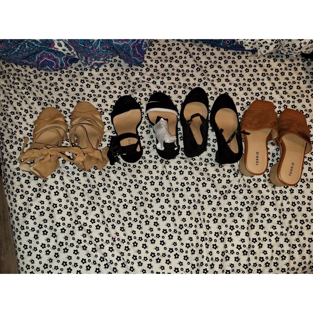 Torrid Shoes Lot Of 4 Pairs 8.5 New